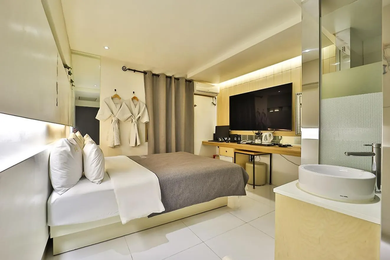 **  The Lime Hotel Incheon South Korea