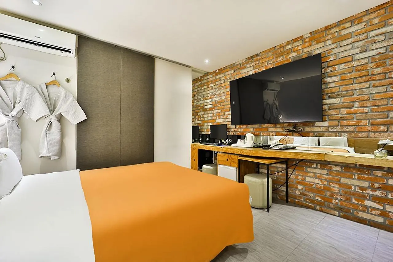 **  The Lime Hotel Incheon South Korea