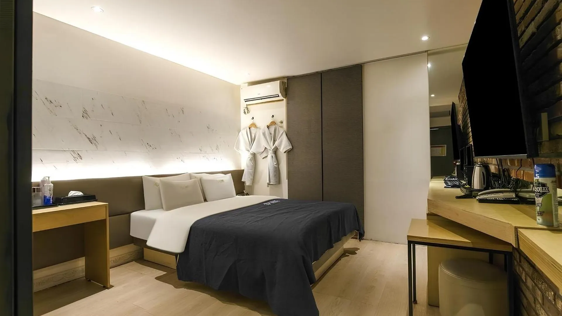 The Lime Hotel Incheon 2*,  South Korea