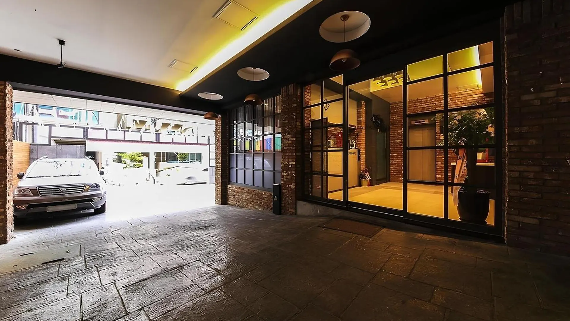 **  The Lime Hotel Incheon South Korea