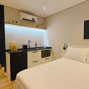 Apartment Ape Smart Bras - Shopping Plaza Polo Sao Paulo