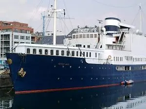 ホテル Floatel Diamond Princess ***