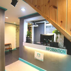 Hostel Must Stay Hotel Myeongdong Seoul