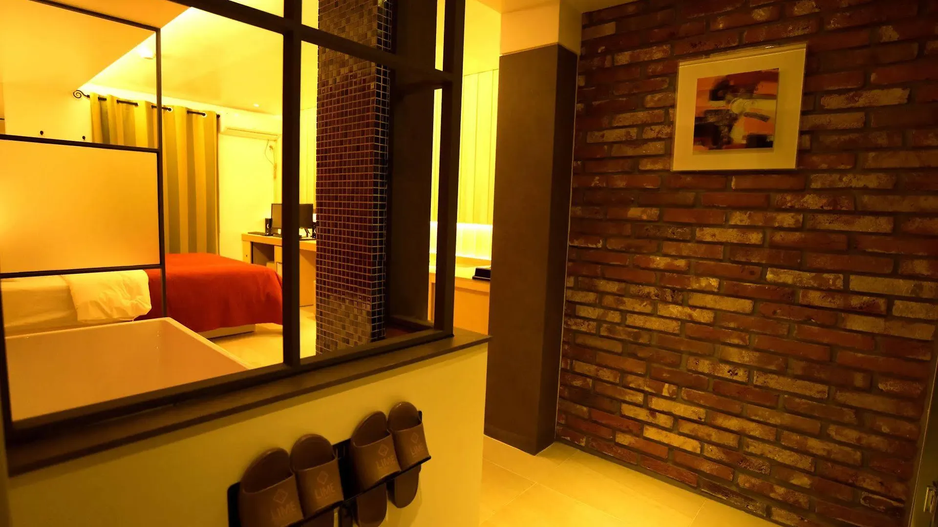 Hotel Lime Incheon 2*,  South Korea
